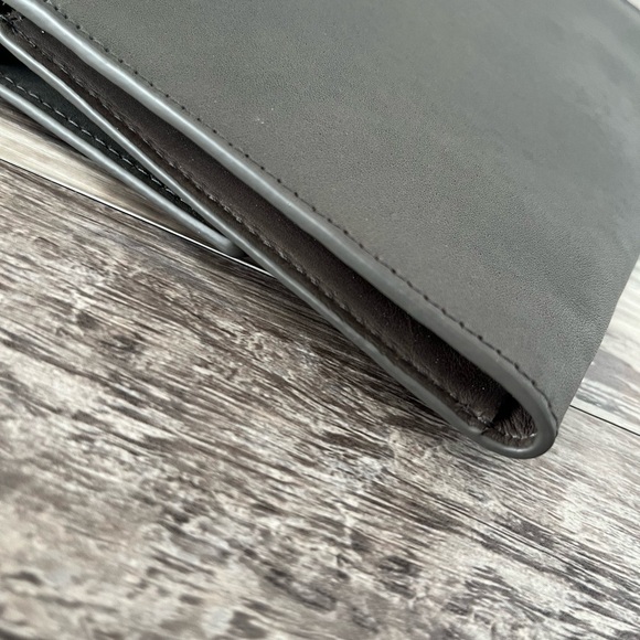 Skagen Elegant Two-Tone Clutch - Picture 5 of 12